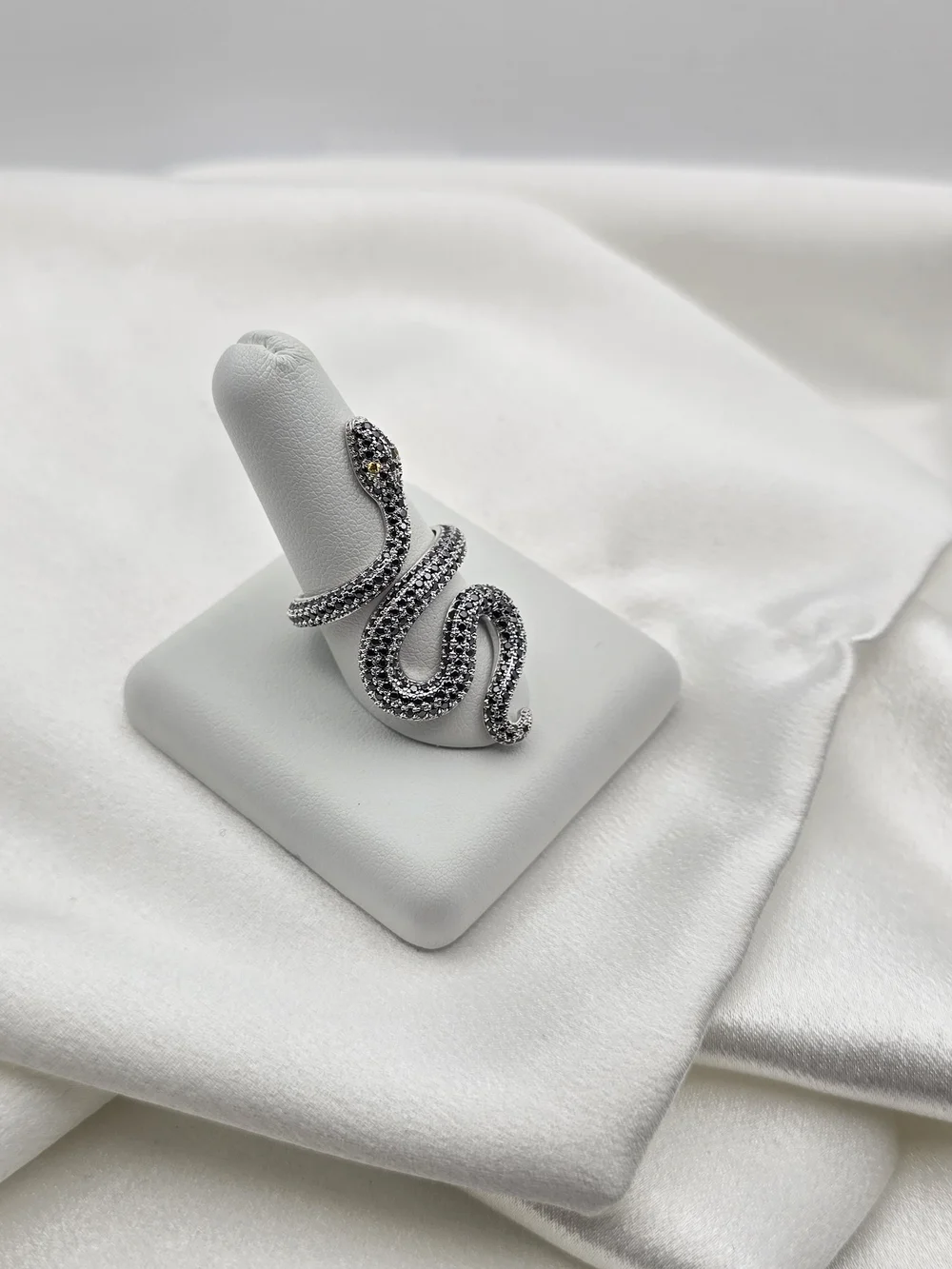 Sterling Silver 925 Pavé Black Moissanite Luxury Snake Ring